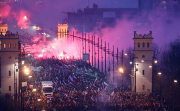 Abp. Marek Jędraszewski na 11 listopada: Przyszłość Polski zaczyna się od wsłuchiwania się w głos narodu – najwyższego suwerena tej ziemi. PolitykaPolska marsz niepodl 2017 1