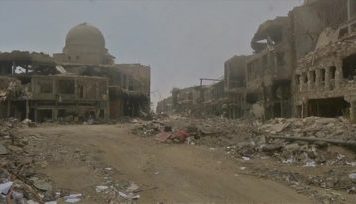 „Świat przemija w takich miejscach jak dzisiejszy Mosul i jego umarła starówka” – Gadowski w „Sieci”, Pocztówka z innego życia. PolitykaPolska Mosul zniszczenia e1545065913909