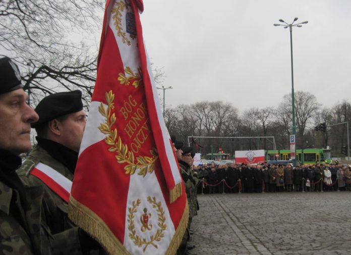 Bóg-Honor-Ojczyzna-sztandar-wojsko