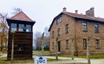 14 czerwca: Dziś 79. rocznica pierwszego transportu Polaków do Auschwitz z Tarnowa PolitykaPolska Auschwitz photo