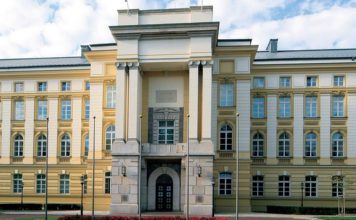 Zmiany w Rządzie PolitykaPolska Budynek Rady Ministrow Honor i Ojczyzna