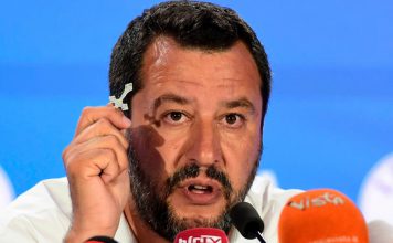 Włochy są gotowe do uruchomienia waluty równoległej do euro? PolitykaPolska Matteo Salvini