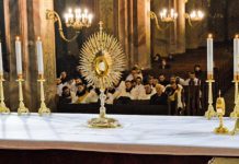 W niedzielę 23 czerwca w całej Polsce modlitwa wynagradzająca za profanacje