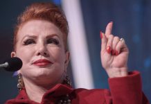 Naklejki „Strefa wolna od LGBT” pogorszą relacje z USA? Mosbacher protestuje. Rabiej tyż…