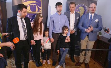 Ordo Iuris: Koniec dramatu ojca Rosjanina i jego córek z władzami Szwecji PolitykaPolska Ojciec Rosjanin corki Ordo Iuris interwencja Polska Szwecja