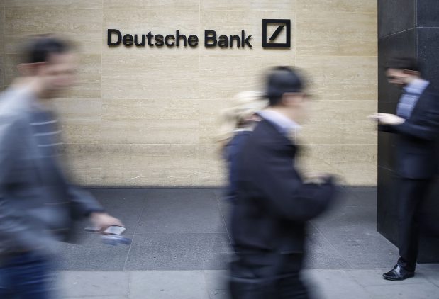 Bankowiec mówi jak spekulowano na złotym i franku. Polski Czarnobyl finansowy Deutsche Bank
