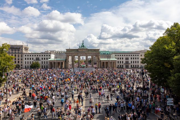 Berlin 29 sierpnia: "Na sobotniej demonstracji wolnościowej było między 1 a 2,5 miliona uczestników" [WIDEO] Berlin 29 sierpnia 2020 demonstracja 2