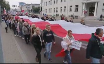 W Polsce przeszły 10.10.2020 roku marsze przeciw „covidowym” restrykcjom tzw. II fali PolitykaPolska Bialystok 2020 10 10