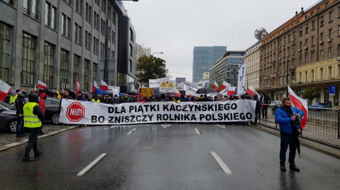 Masowy-protest-rolnikow-w-Warszawie-13-10-2020