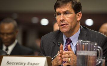 Donald Trump zdymisjonował szefa Departamentu Obrony Marka Espera PolitykaPolska Mark Esper b Sekretarz Obrony