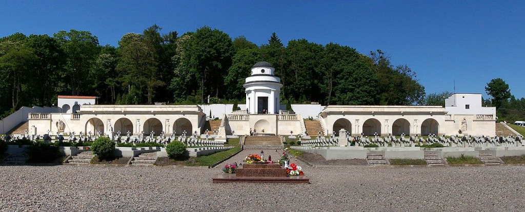 Renowacja Cmentarza Orląt Lwowskich [Campo Santo] - pomnika patriotyzmu i kunsztu inżynierskiego obraz 2022 11 11 111512875