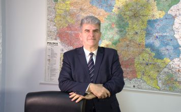 Romuald Starosielec zwyciężył w prawyborach organizacji pozaparlamentarnych na Prezydenta RP PolitykaPolska Romuald Starosielec Polska 1